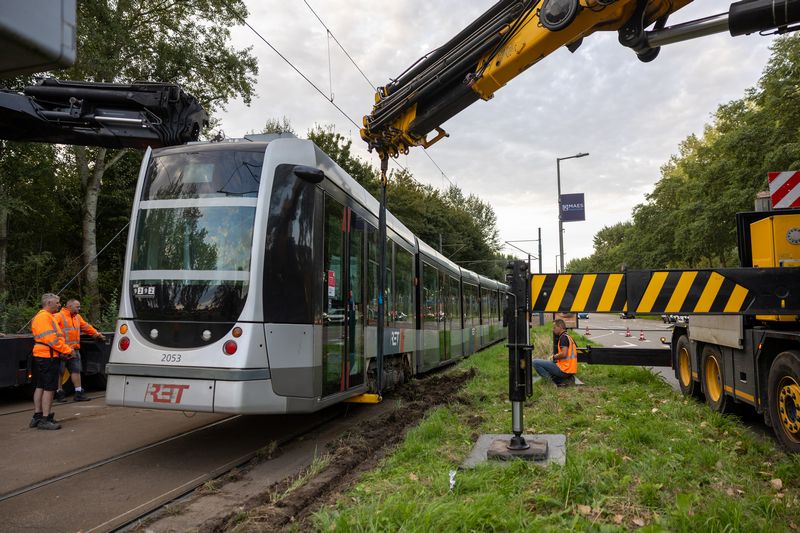 Tramverkeer gestremd door ontsporing in Schiedam